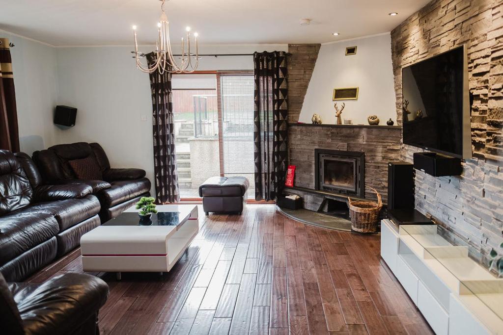 Willa , Cosy House In Inverness Extérieur photo